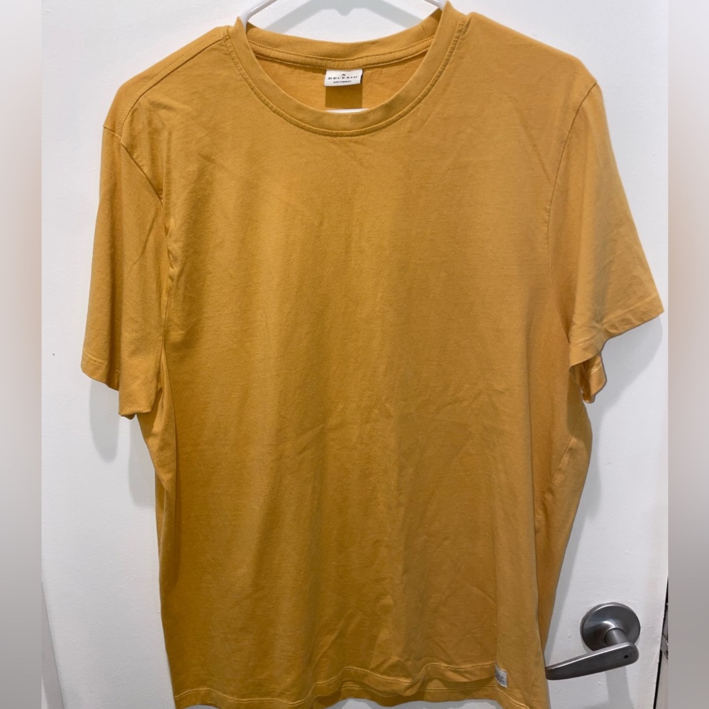 DECENIO Men's Mustard T-Shirt
